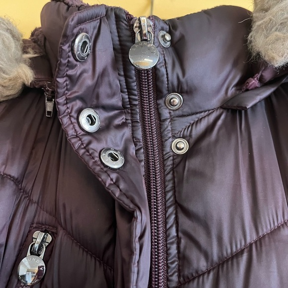 Laundry by Shelli Segal Womens 3/4 Puffer Jacket with Detachable Faux Fur Hood - Picture 3 of 11